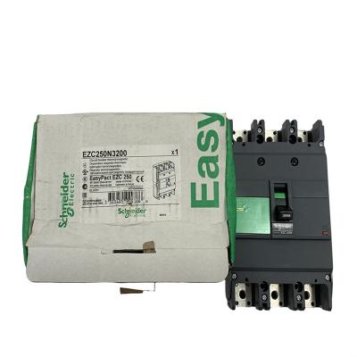 FZC250N3200 Schneider  Analog Input Module