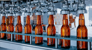 Precise monitoring on high-speed production lines: How the Alvium G1 industrial camera achieves zero defects in bottle production
